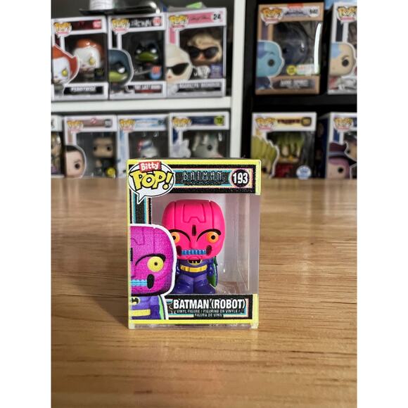 ULTRA RARE LIMITED EDITION SDCC Robot Batman Blacklight Bitty Funko Pop #193 DC - Picture 1 of 6